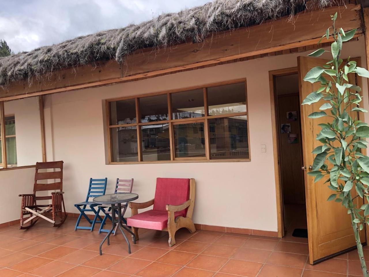 Inti Sisa Art Guesthouse Guamote Exterior foto