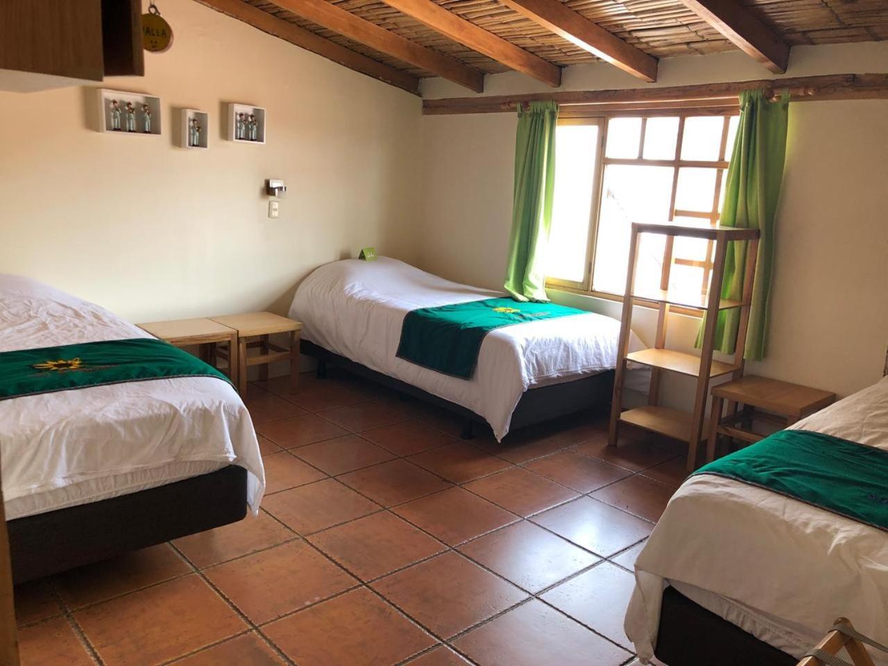 Inti Sisa Art Guesthouse Guamote Exterior foto