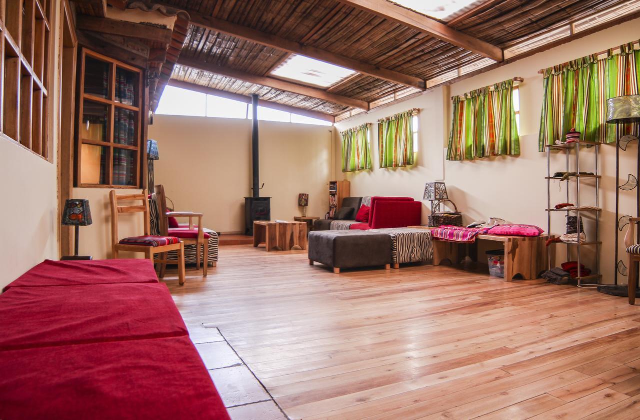Inti Sisa Art Guesthouse Guamote Exterior foto
