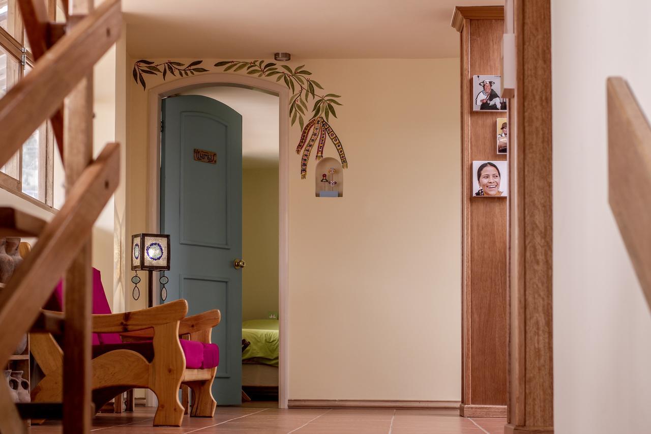 Inti Sisa Art Guesthouse Guamote Exterior foto